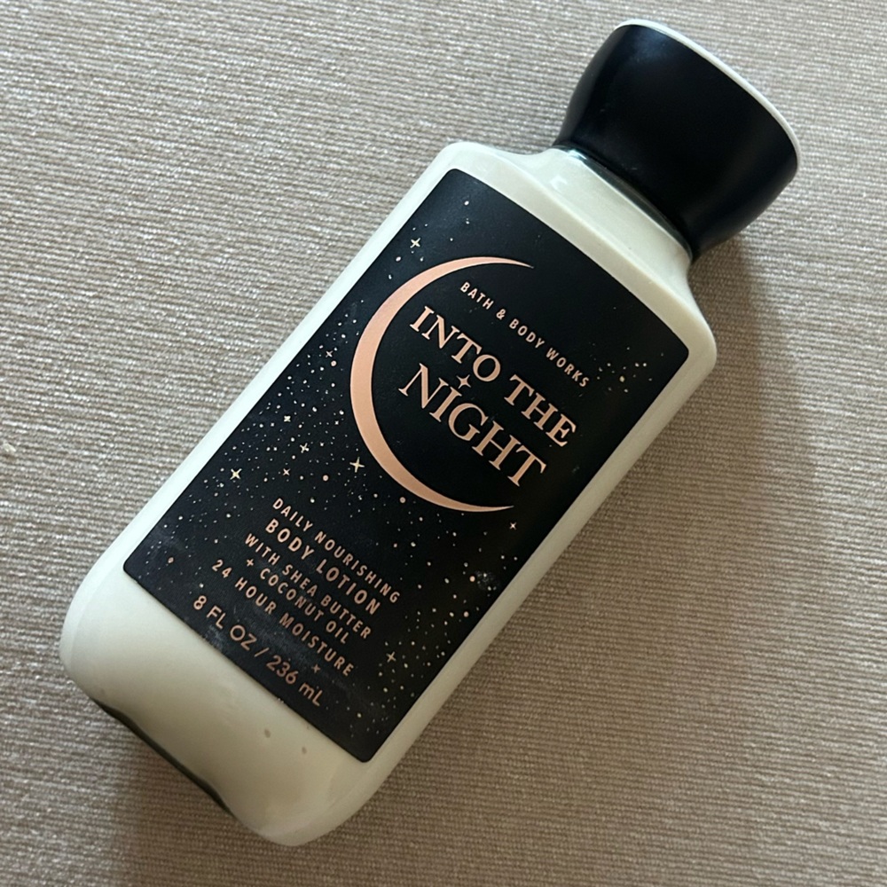 Bath & Body Works Into the Night Body Lotion
